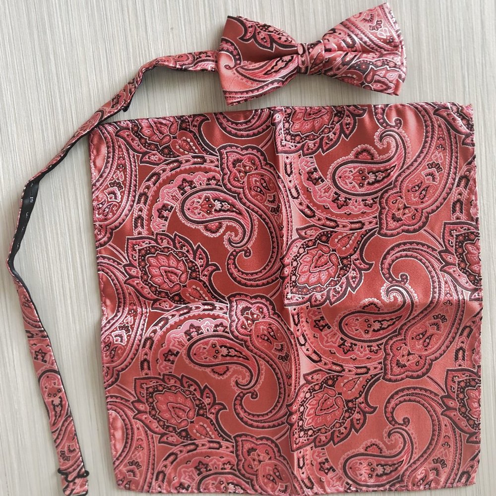 Bandanna print bow tie & pocket square